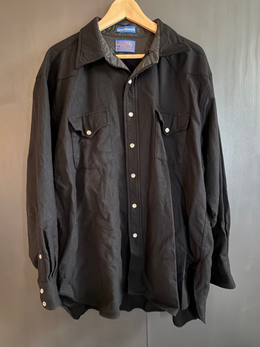 XL Vintage Pendelton wool western wear black shirt with pearl buttons